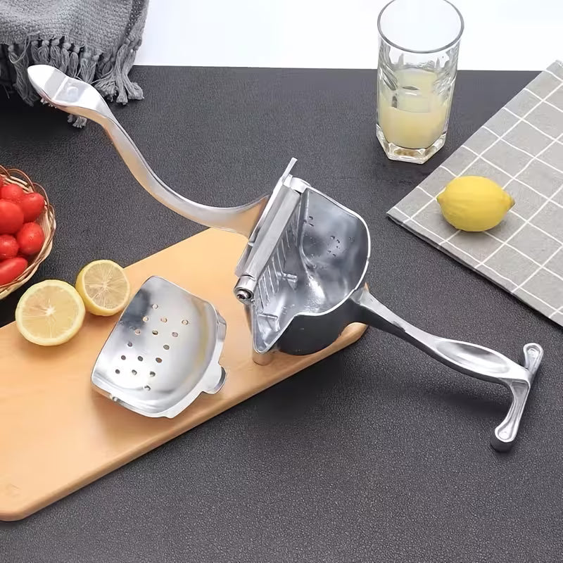 PureExtract™ Manual Juicer